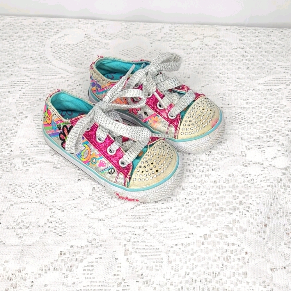 Skechers floral low top lace up shoes sz 6